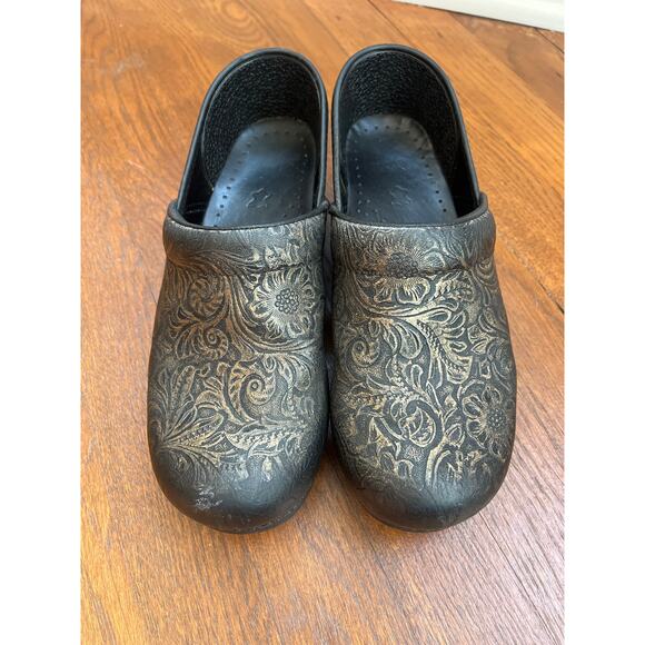Dansko Professional Clogs Black/Copper Antique Tooled Leather Size 38 (US 7.5-8) - Picture 2 of 8